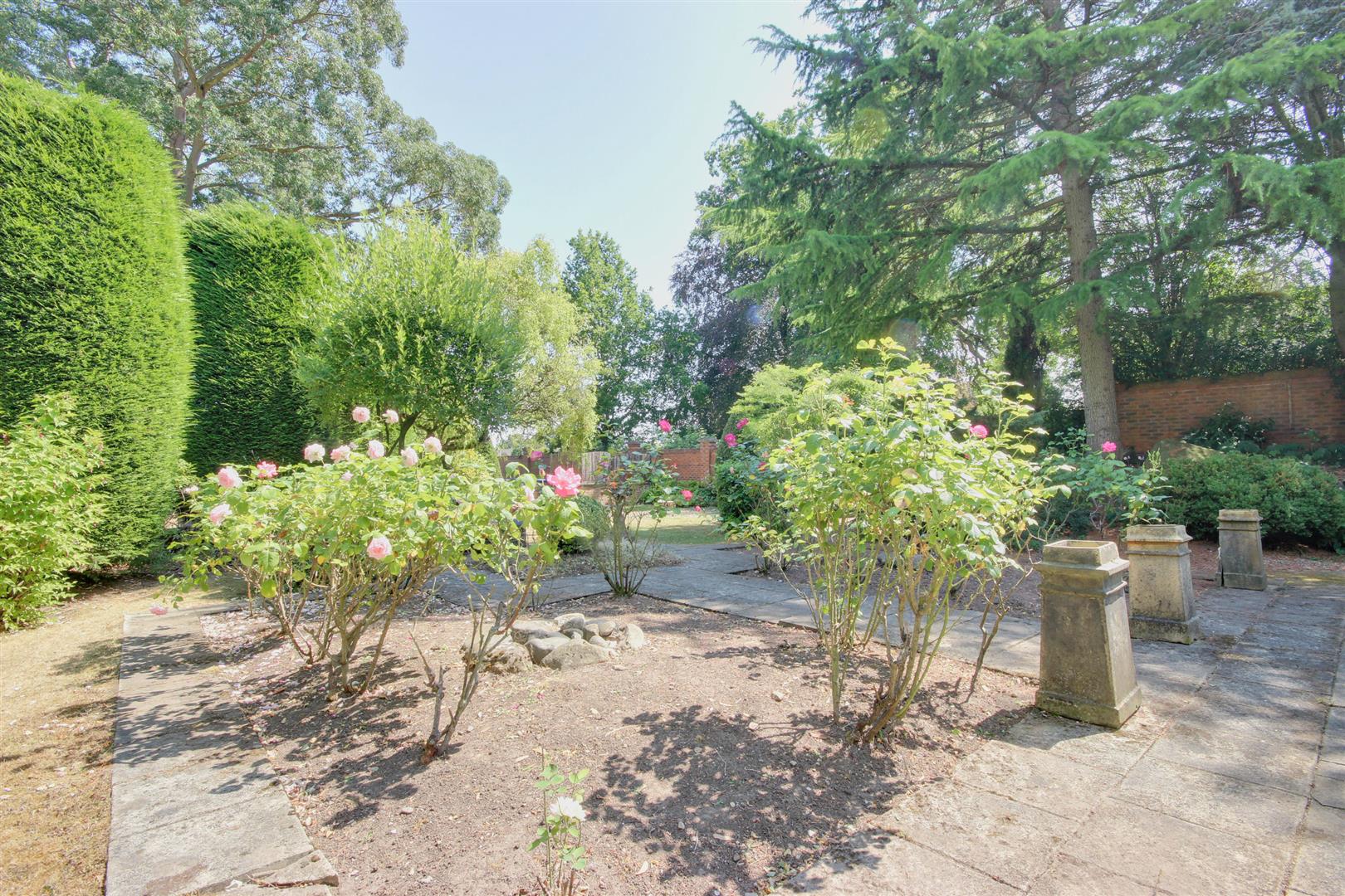 Hall Park, Swanland